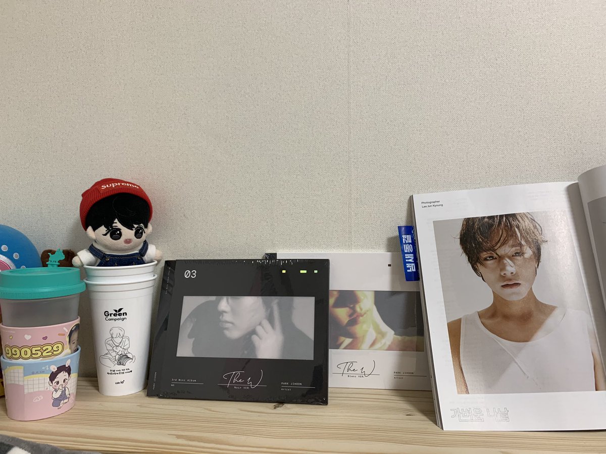 winkdoll529's tweet photo. 택배언박싱까지 함께한 콩아리🥰 #흑콩알 #박지훈인형 #인형계 https://t.co/vDspkek0Ww