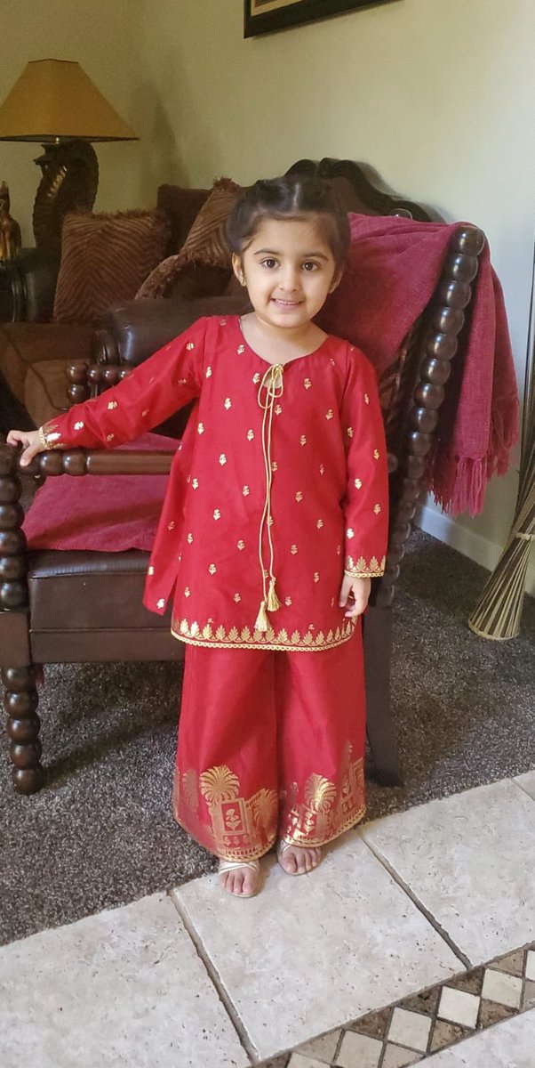 IamShaistaLodhi's tweet photo. Mere Jaan hai yeh! ❤️ Eid Mubarak! #ShaistaLodhi #EidMubarak https://t.co/7j9Jc1tQGk