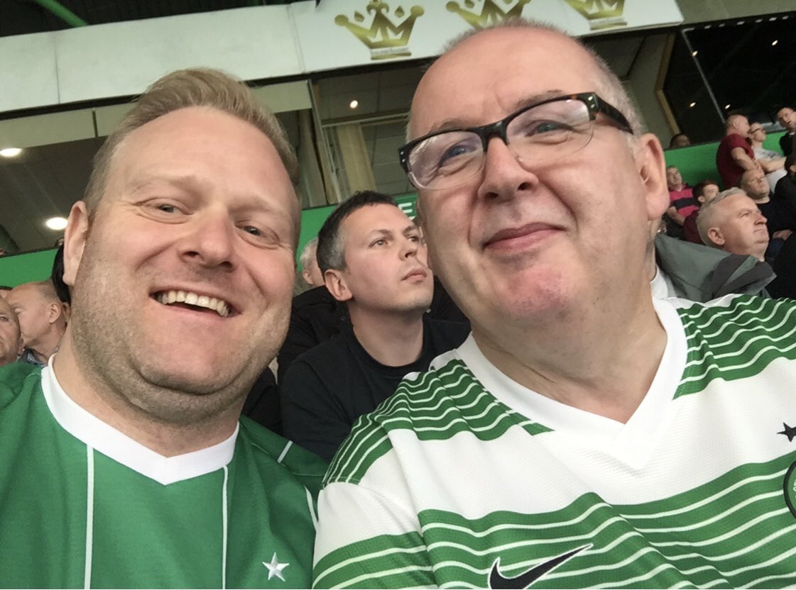 IrishLadinLDN's tweet photo. Donate blood and raise awareness in honour of my dad, a nurse manager, who passed away from #COVID19 . 🩸#DonteForPat #NHSheroes @JohnHartson10 @chris_sutton73 @ScottBrown8 @Chri6ViF @JeremieFrimpong @MDembele_10 @celtic @Leighgriff09 RT? https://t.co/boLmwRlRXB https://t.co/YGsEQ4bfUH