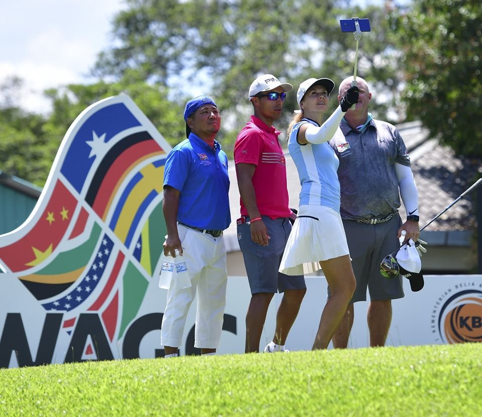 ¿Cuáles han sido tus sensaciones en el Campo de Golf después de la cuarentena?
Seguimos trabajando para confirmarles en las próximas semanas cuándo podríamos empezar el Circuito Nacional 2020.

#roadtomexico #spain🇪🇸 #mexico🇲🇽 #swing #drive #chill #golfskills #golfspain⛳️