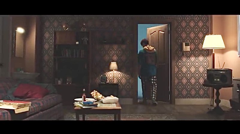  Wish someone did an analysis of the MV  I particularly liked the part where Cool Guy got sh0t but it affected Homebody as well & when he sh0t the villain w/ the remote...  Anyway, lets end this era w/ the door leading to the CYAN colored room...  #KangDaniel  #강다니엘