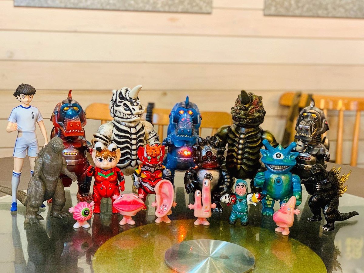 kwokleong36's tweet photo. 𝕙𝕒𝕡𝕡𝕪 𝕤𝕠𝕗𝕦𝕓𝕚 𝕕𝕚𝕟𝕟𝕖𝕣✨
#skulltoys #スカルトイズ #ドクロザウラー #toyboom #crukii #terriblewhore #fuckQ #mechatyranbo #cojicatoys #hiramotokaiju #DCITM #daawo #godzilla #leeeeeetoy #senseparty #大空翼 #softvinyl #sofubi #sofuvi #ソフビ #sofvitokyo #japan #hongkong https://t.co/DEJGiOJdN0