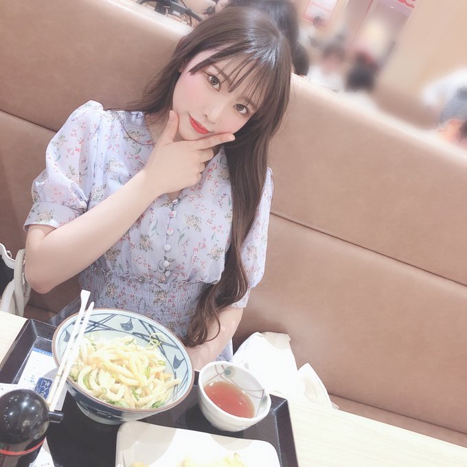 コスプレイヤーりなしぃのTwitter画像2