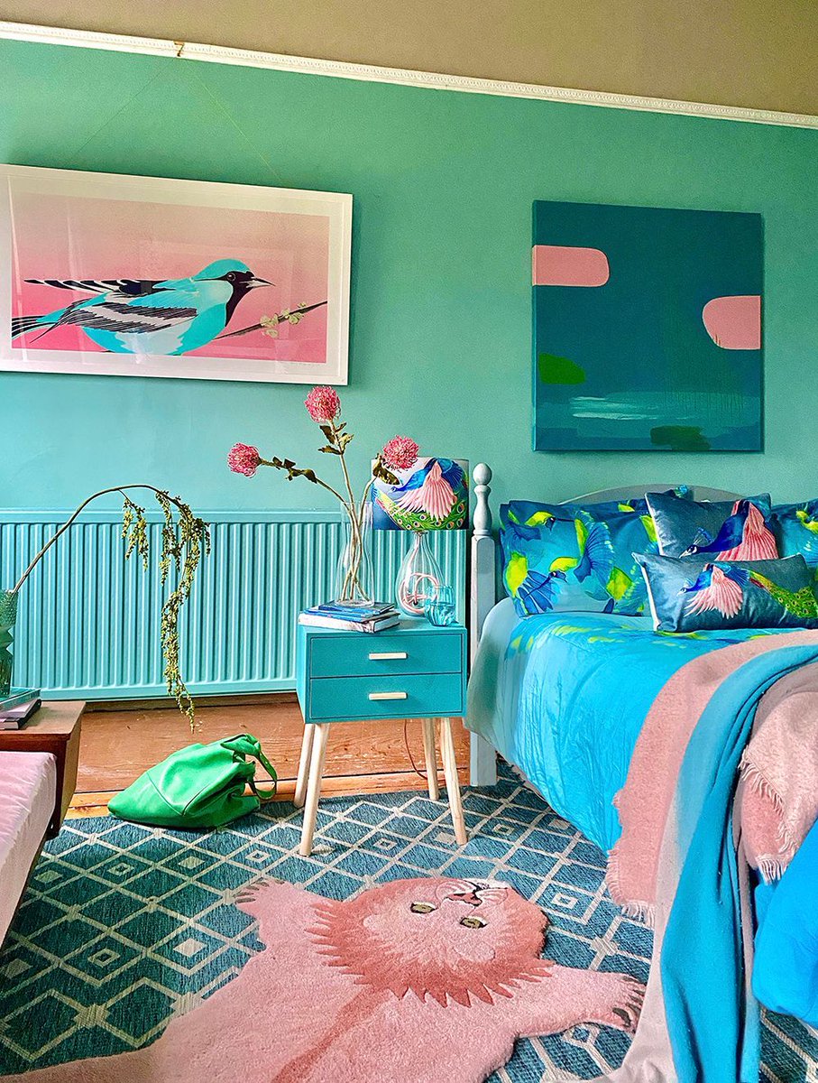 AUDENZA (@audenzahome) on Twitter photo No dreary Wednesdays here! We've got <a href="/AnnaJacobsart/">Anna Jacobs</a> home over on the blog and it's wall to wall colour and beautiful hand painted murals. Make yourself a cuppa and enjoy five minutes joy. ☺️
Read here: buff.ly/2ygvVaJ No dreary Wednesdays here! We've got <a href="/AnnaJacobsart/">Anna Jacobs</a> home over on the blog and it's wall to wall colour and beautiful hand painted murals. Make yourself a cuppa and enjoy five minutes joy. ☺️
Read here: buff.ly/2ygvVaJ