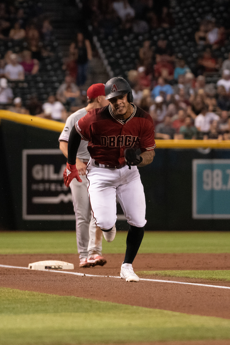 DbacksAcademy's tweet photo. Base Running 101. Take the inside lane and hit the corner closest to the pitcher with the right foot to drive towards the next base. 

Special hint: When rounding 3rd, stay in the dirt lane of the base path. #DbacksAcademy https://t.co/1F1BoDxriy