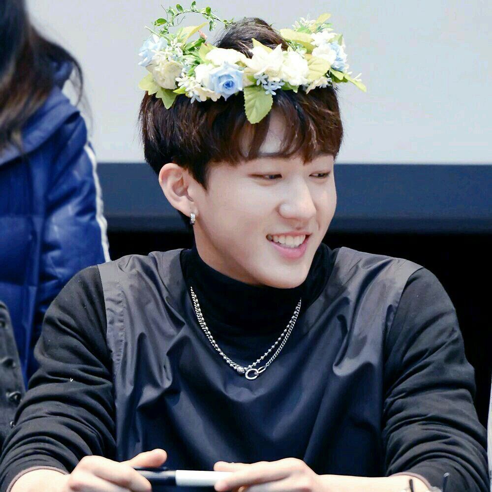 » seo changbin as wang yibo a thread; ↴