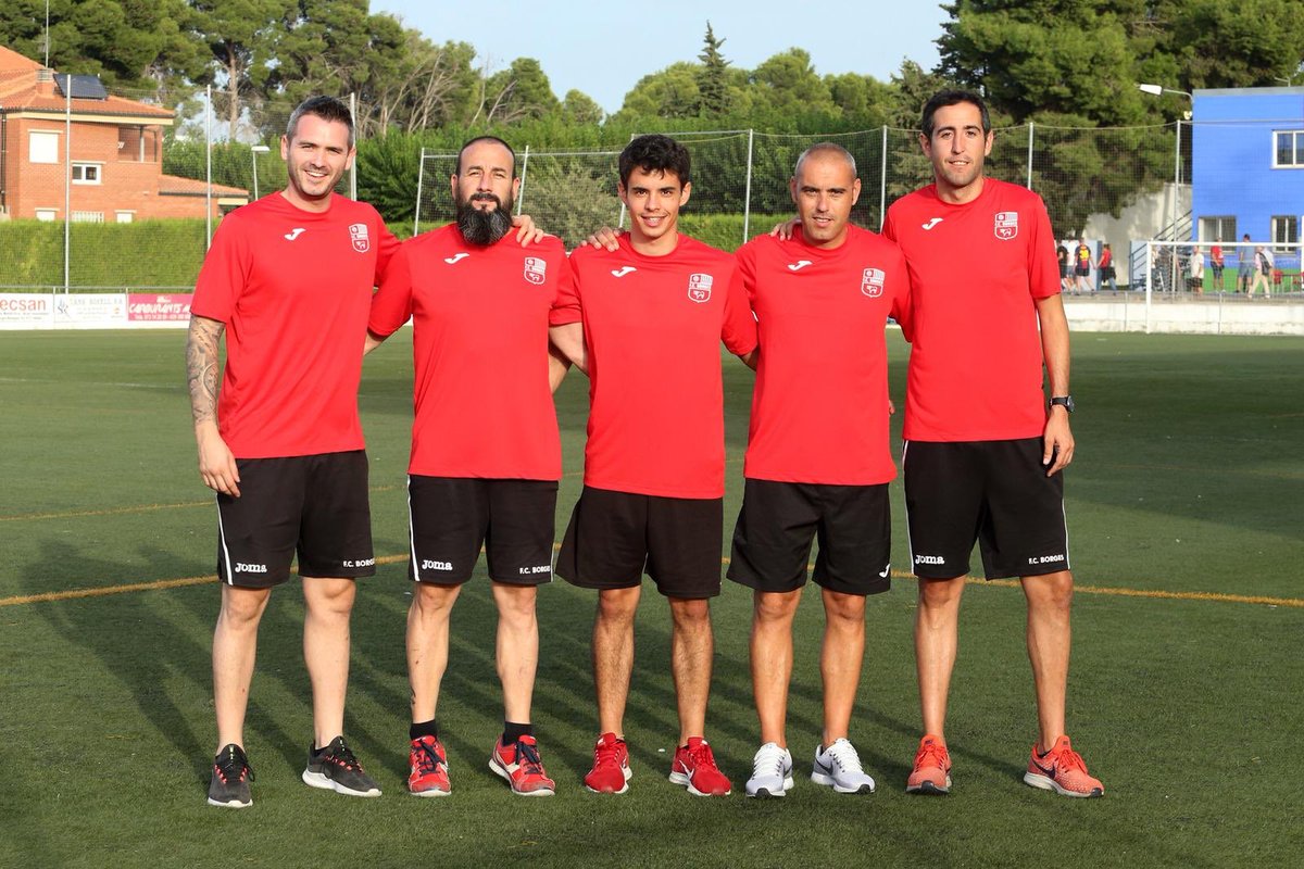 surilla9's tweet photo. Ara si que es oficial SOM DE 1CAT💪🏼💪🏼💪🏼
Moltes gràcies a tots i cada una de les persones que heu fet possible aquest ascens, GRÀCIES!!!
Esment especial al staff que sense ells hagues sigut impossible😍
Aficiò moltes gràcies per ser sempre al nostre costat👏🏼👏🏼
⚫️⚪️⚽️⚽️⚪️⚫️ https://t.co/BvAugNmJQN