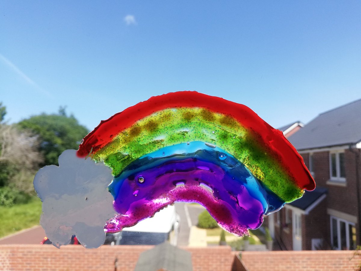 My girls made lovely rainbow window stickers 💖

#childrenscrafts #childrensactivities