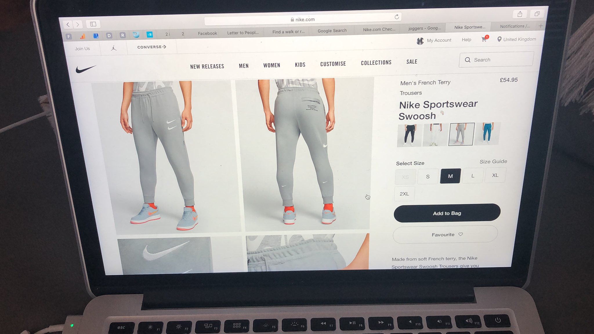 Nike.com on Twitter: "@LauraMiaFinlay Hey there. Do you have a screenshot the error you see? What is the style number for those joggers?" / Twitter