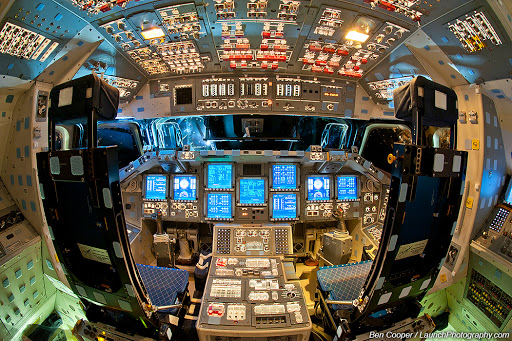 latestinspace's tweet photo. Dragon capsule cockpit vs Space Shuttle. This is the future of space exploration🔥 #LaunchAmerica https://t.co/0x0g70Yass