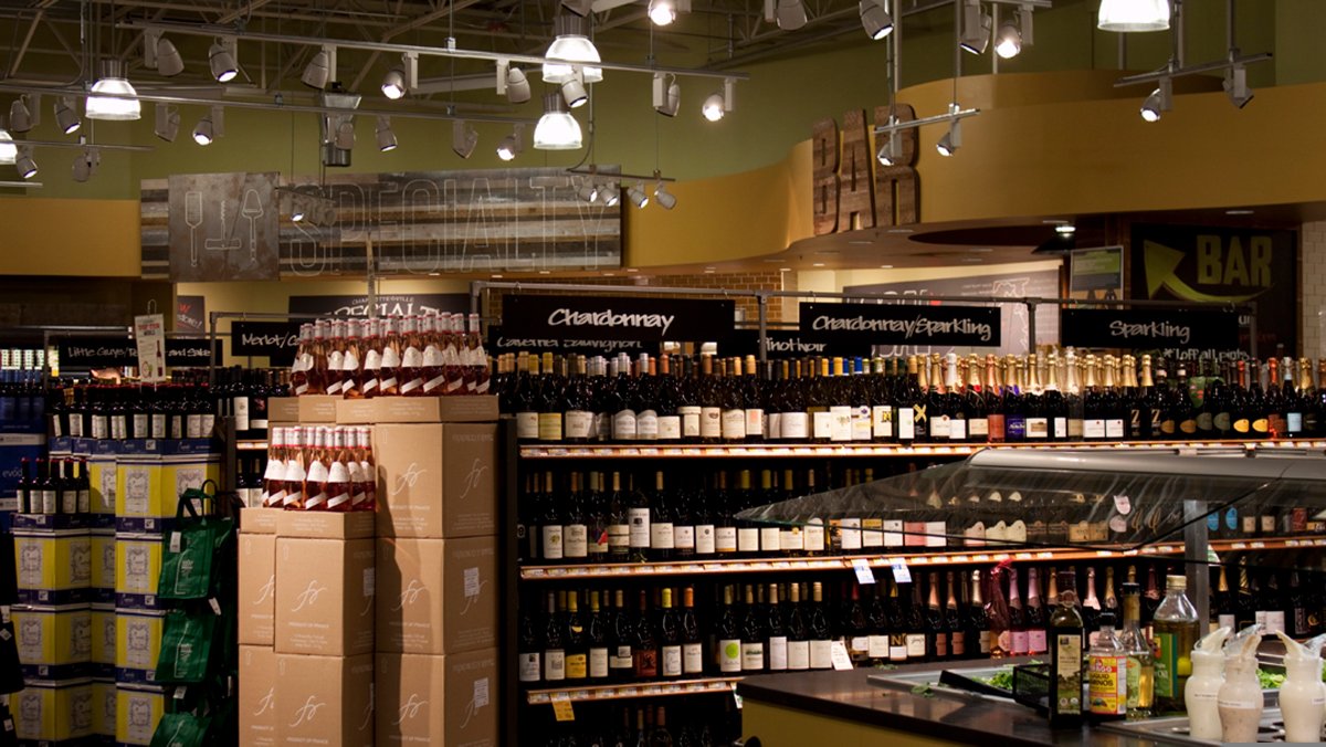 Design AND architecture &amp; engineering execution. We delivered both through our work with Whole Foods. Check out our renderings and completed work in our case study: wdpartners.com/work/whole-foo…

#grocery #design #architecture #engineering