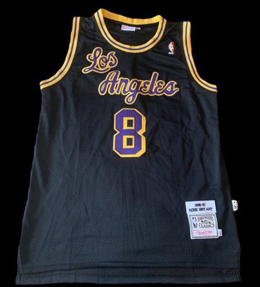 LakeShowYo tweet media