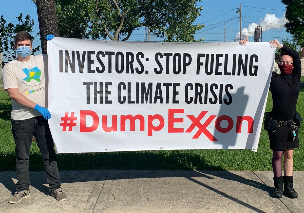 txenvironment's tweet image. From Baytown TX-Shareholders cannot make Exxon ‘better’. Exxon's in the business of climate chaos-the only answer is to #StopTheMoneyPipeline #DumpExxon now! @exxonmobil @CalPERS @CalSTRS @NYSComptroller Invest in a clean healthy way forward