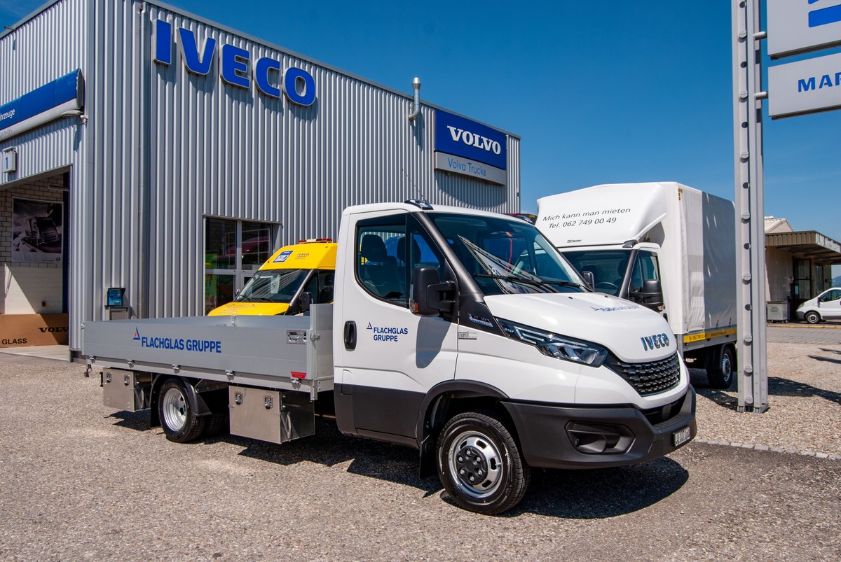 Wir wünschen der Flachglas Wikon AG viel Freude mit dem neuen Fahrzeug und allzeit gute Fahrt. 
facebook.com/www.martireide…

#Iveco #IvecoDaily #Flachglas #FlachglasWikon #martireiden #WiederkehrAufbau