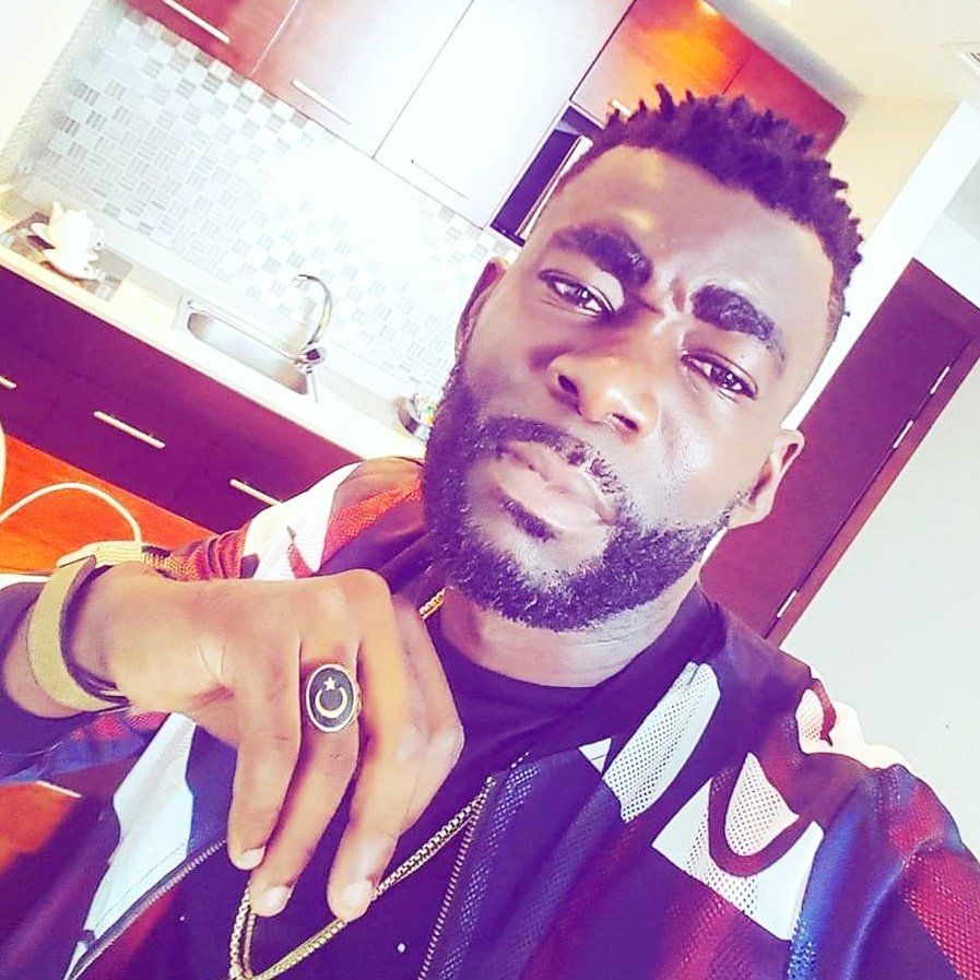 DibayaF's tweet photo. 🙌🏿Hello la grande Famille
Abonnez vous sur ma chaîne YouTube📺
👉🏿:https://t.co/D3DRPTUAiP https://t.co/rKCj3vfF8X