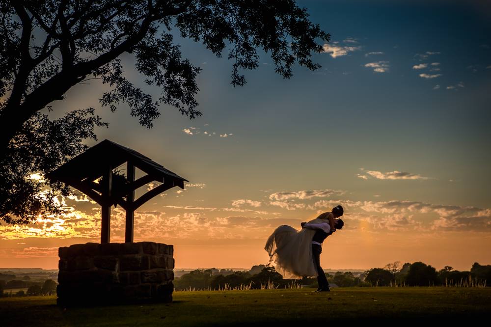 WestTowers's tweet photo. Sunsets, fireworks, candles &amp; firelight -you can have it all on your #wedding day whether Winter, Spring, Autumn or Summer! Call 01695 423328 to start you exciting journey. Photos by @HerveGphoto @Lancs_wedding @countybridesltd @hitchedcouk @LancWedSupp https://t.co/kXCllvYHk1