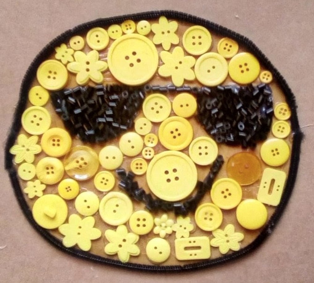 SperaMrs's tweet photo. Beautiful mosaic art using colorful small items https://t.co/8hWNkrqgtJ