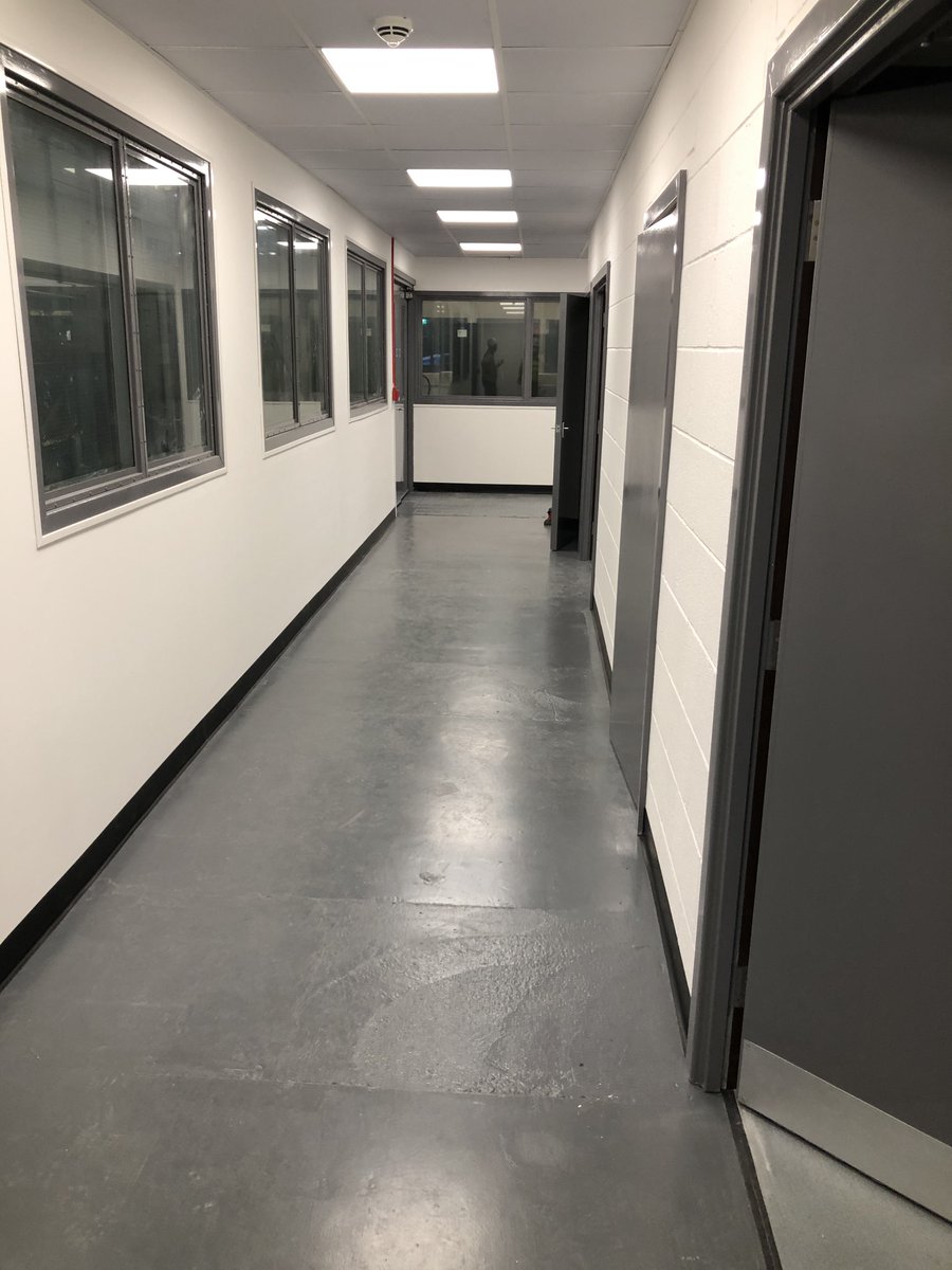 From empty workshop to new toilet block. Project completed in 6 weeks to provide additional facilities to help with social distancing in the workplace.

Another great job delivered by our Site Management team and Supply Chain.

#Construction #CivilEngineering #FitOut