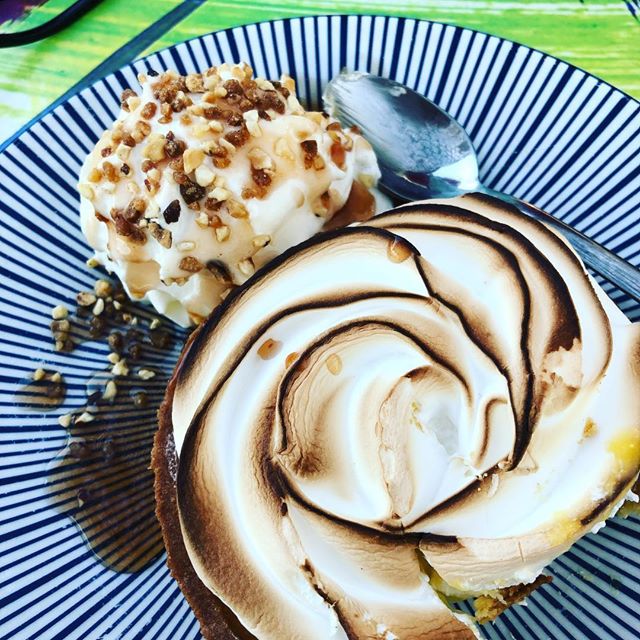 Each workshop and retreat offers exposure to authentic food. #FrenchDessert celebrates the rich culture of France. 

workshopsinfrance.com/blog/

#Workshopsinfrance #frenchdessret #cuisine #artcourse #artretreat #Provence #artist #painter #travel