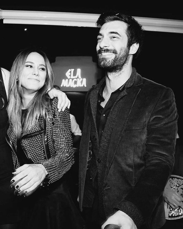 "Biz seninle çift değiliz Ayşegül, biz seninle tekiz tek."