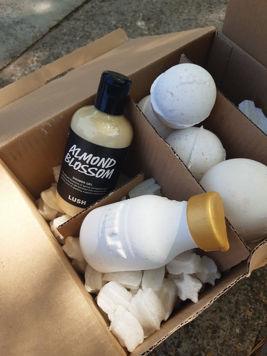 Thankyou <a href="/LushLtd/">LUSH UK</a> for my delivery. So glad you're back online. My skin missed you