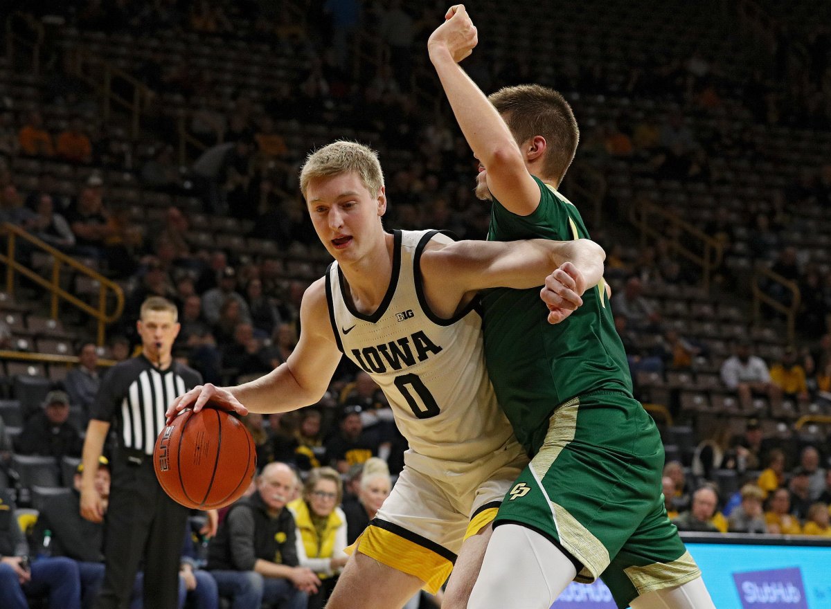 IowaHoops's tweet photo. π #Hawkeyes were recognized on the Spring Semester Dean's List: @connor_m30, @JWieskamp21, @_michaelbaer. Congrats on your academic achievements! #WinGraduateDoItRight π»ππ https://t.co/wyH6MqRHKh
