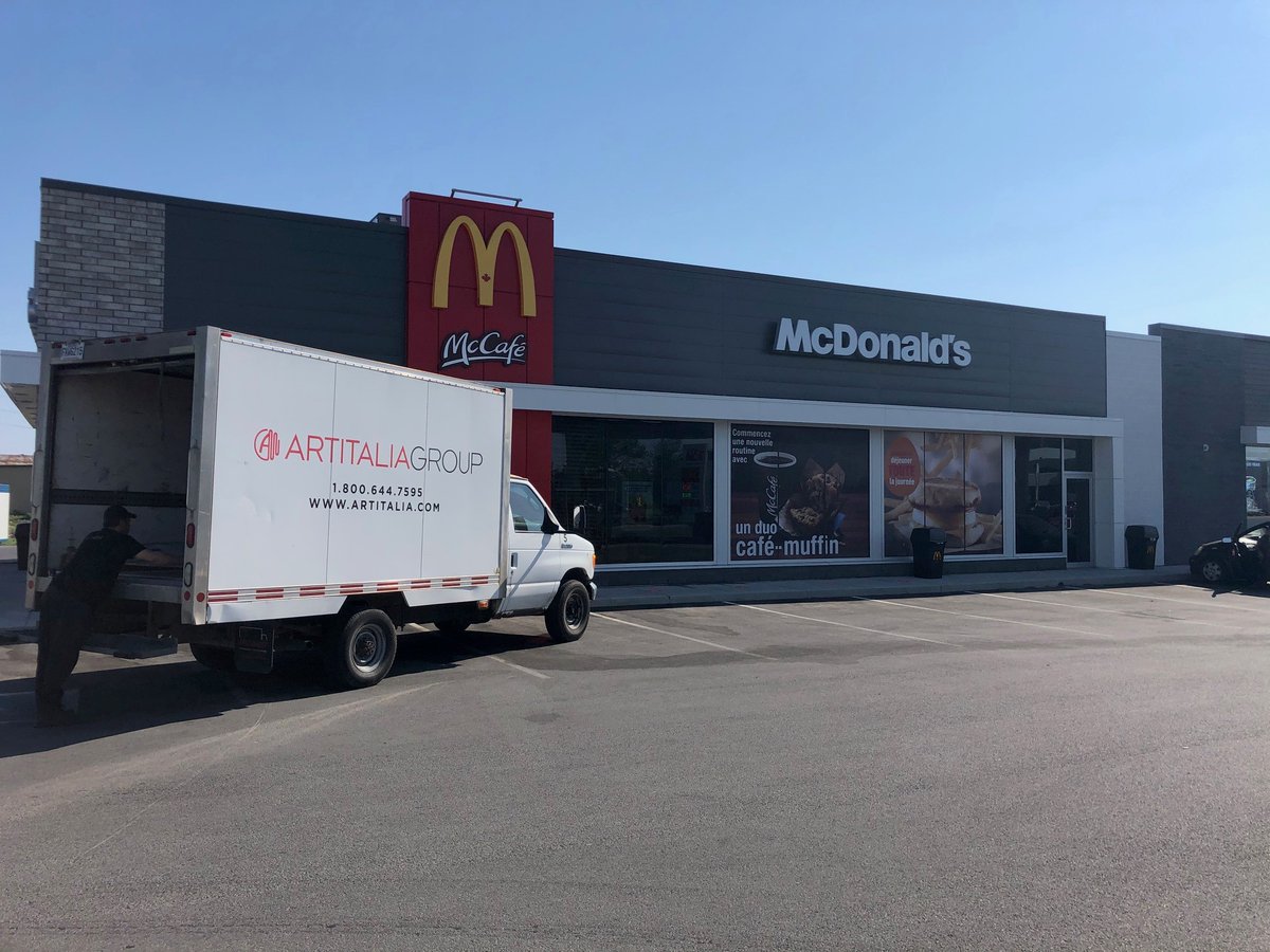 ArtitaliaInc's tweet image. @ArtitaliaInc  is honored to have been given the opportunity to help McDonald’s get their sites operational again by providing their locations, throughout Canada, with protective hygiene shields for their in-store associates and customers. 
#CPMGcovidsolutions #doingourpart
