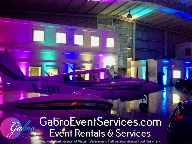 GabroEvents's tweet image. This is a prime example of how simple, but EFFECTIVE, uplighting can be. It make such an effect to any venue ballroom, or even outdoors area. Our battery powered LED uprights can be programed to any color of your choice. These lights are the newest technology out.