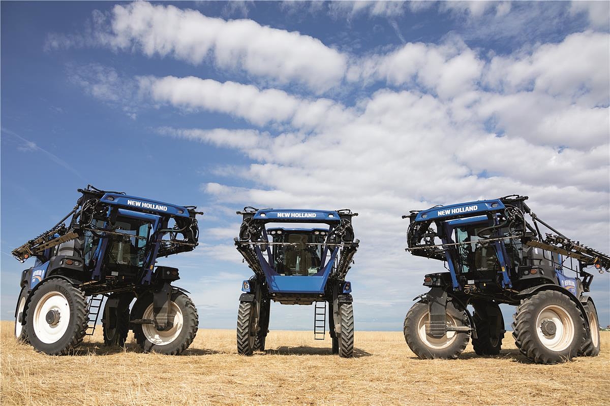 triagimp's tweet image. Guard your crop investment with a sprayer that provides a superior view to the spray nozzles, great maneuverability, and the best clearance. #GuardianSprayer #NeverLookBack bit.ly/3cSXBBH