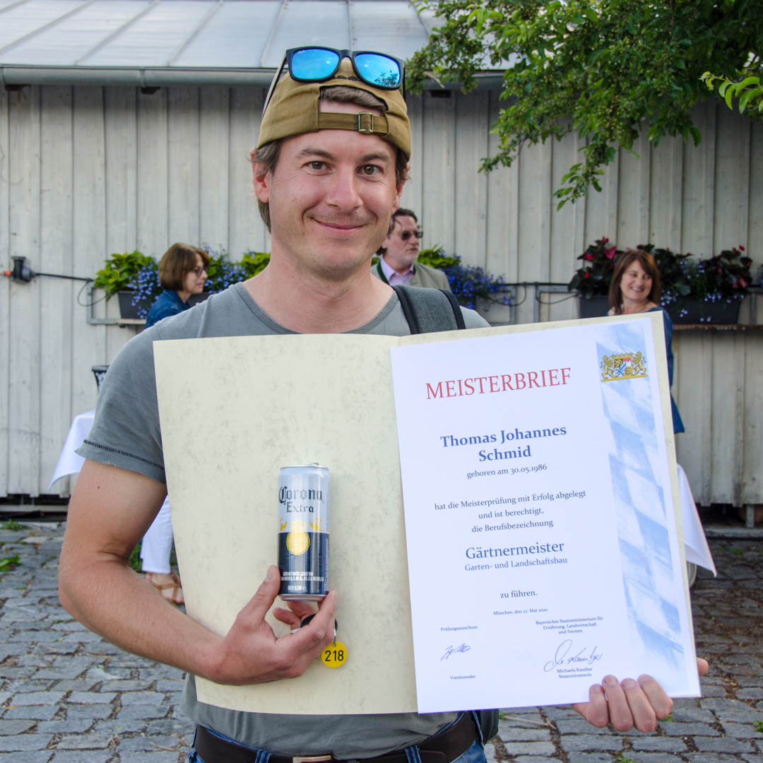 Wir gratulieren allen #Gärtnermeistern der "W4" zur bestandenen Abschlussprüfung! Dieses Jahr leider ohne #Feier, aber mit #corona