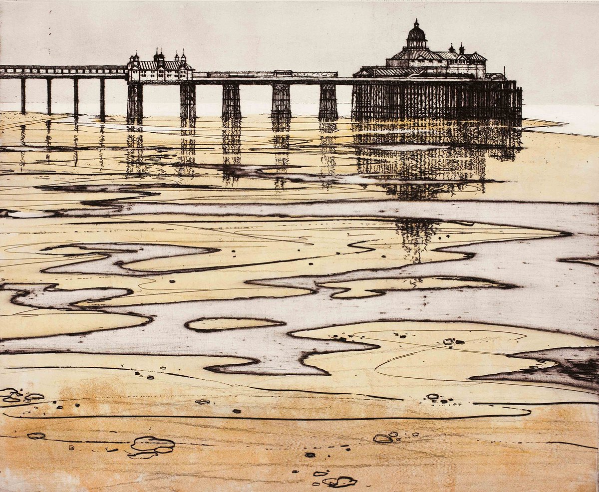 TownerGallery's tweet photo. What perfect weather to enjoy this view of Eastbourne's pier, as seen by Charles Bartlett in 1984. Charles Bartlett (1921–2014) lived in Eastbourne as a child and later attended Eastbourne School of Art before gaining a scholarship to the Royal College of Art. #TownerCollection https://t.co/rZ5KA79ow8