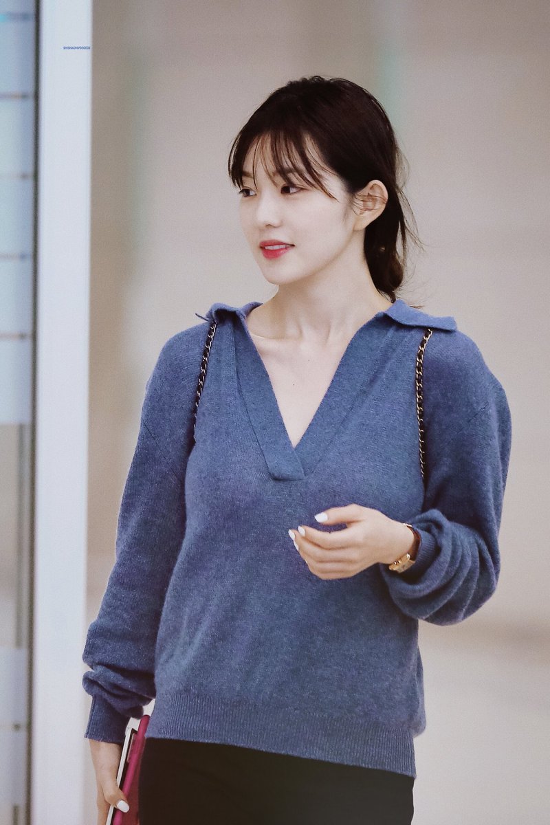 _DC_Irene's tweet photo. 190923 ICN #아이린 #IRENE
photo by. shishaonvdegege

🔗https://t.co/gLkbXP0T2E https://t.co/Hbk4KtgiP1