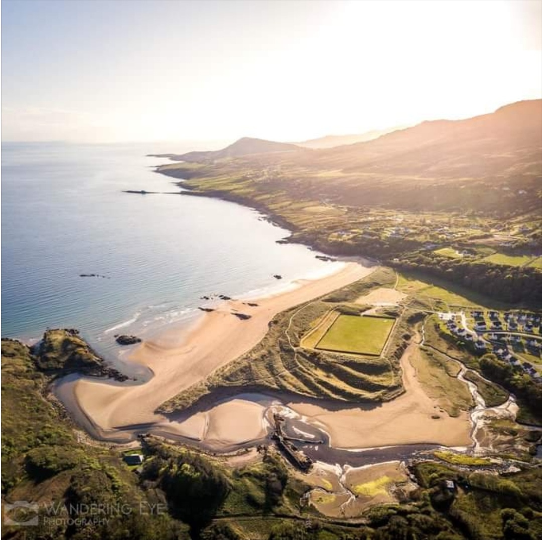 1884Sport's tweet photo. 😍WOW  Always a tough place to go, but what a view! Fintra, home to CLG Na gCealla Beaga , Contae Dhún na nGall. @killybegsgaa @officialdonegalgaa https://t.co/H5N8Xg3YMA