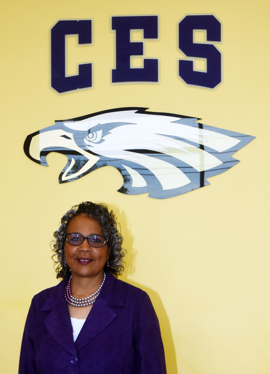 CES students will have a new principal next year.
The new principal won’t be a stranger, however. SBDM Council members unanimously agreed Tuesday, May 26, to hire Doretha Sanders for the top position. cville.kyschools.us/News/35039#sth…
#eaglepride #wearecampbellsvilleeagles #changinglives