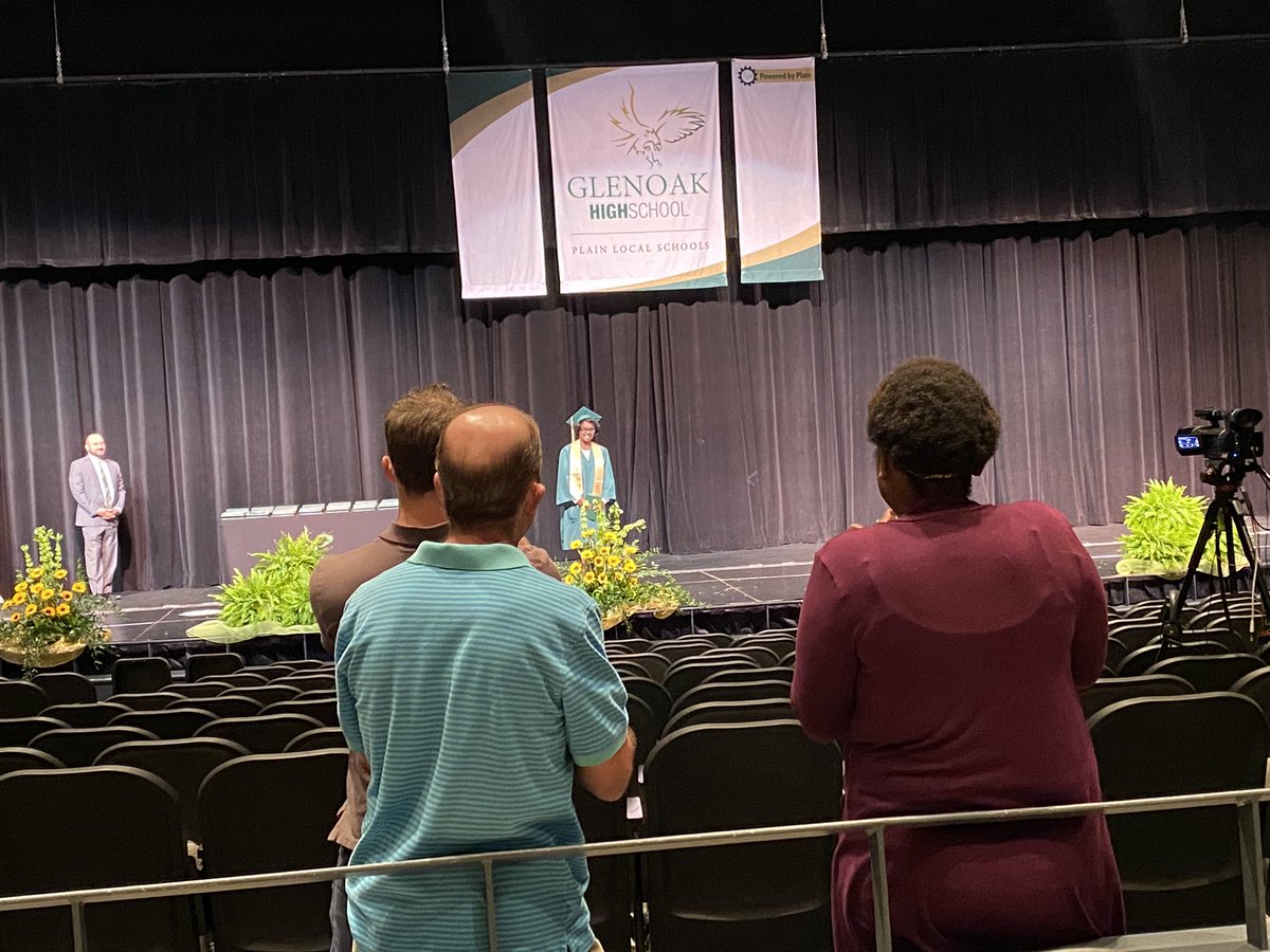 PlainLocal's tweet photo. Day one of graduation at GlenOak High School!
We have 3 full days of students walking across the stage to receive their diplomas! Thank you so much to our GlenOak families for their cooperation and support!
#GOHSGrad2020 https://t.co/BiRZlbfXdF