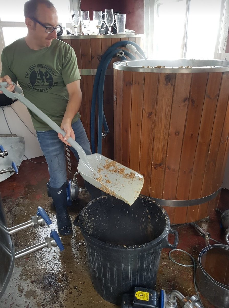 Today's  #AFriendaDay is the inimitable  @AdlingtonBeerC! The poo handler in chief & my Fog brother (after brewing the best batch EVER at Rivvy for ISBF)He's got an innate silliness in his humour, dodgy taste in shirts, helps out at ISBF every year, & is a pleasure to be around