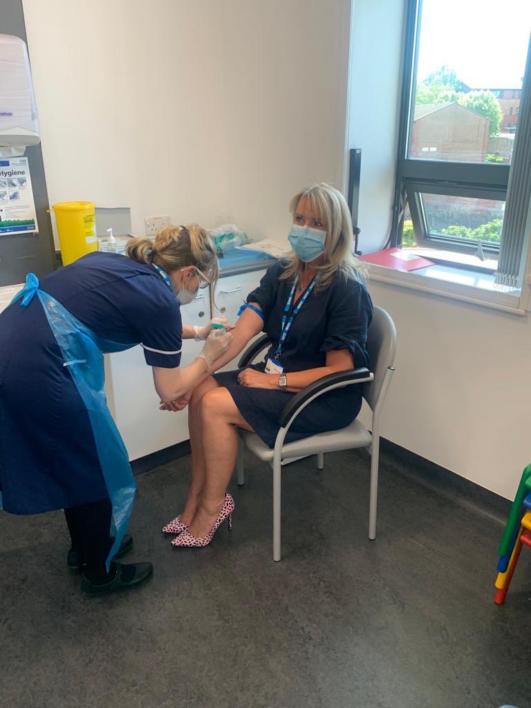 TerryWhalley's tweet photo. Great to see leadership from @GilbySusan and @KarenHowell_WCT, among the 1st to access new #COVID19 #antibodytest service. 1k/day from Friday 27th and as many as 5k/day before end of June. My thanks to Pathology colleagues across @C_MPartnership working hard to make this happen https://t.co/zjXSMrIxgw