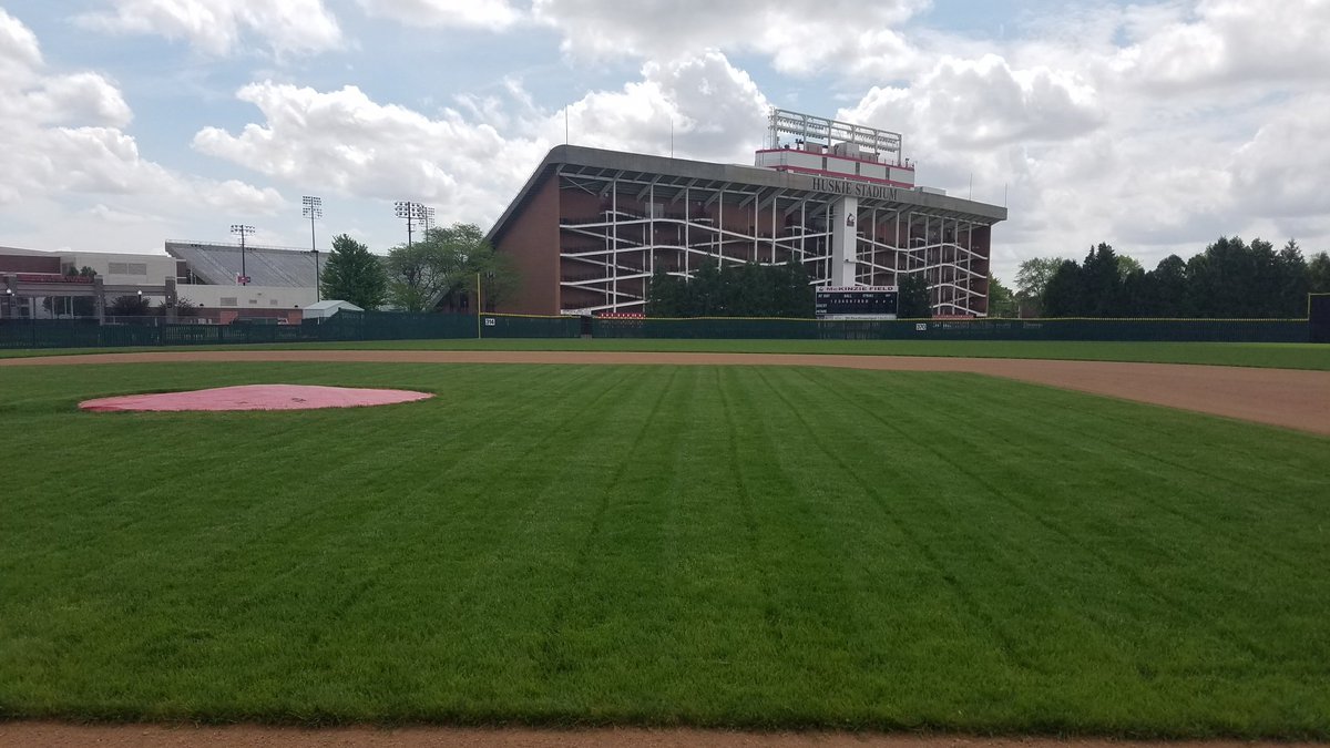 NIU_Baseball's tweet photo. Miss you guys! Can't wait to see you soon. 
Sincerely, 
The Ralph https://t.co/EDrFOz9K7t