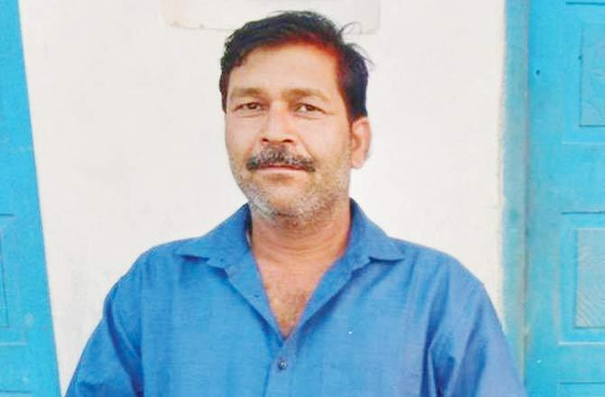 34. 46-year-old migrant worker Jokhan Yadav died on a Shramik Express train on 23rd May after having had nothing to eat or drink for 60 hours. He was travelling with this nephew, Ravish Yadav from Mumbai to Jaunpur, UP.  https://twitter.com/RavishChand/status/1264382620944588800?s=20