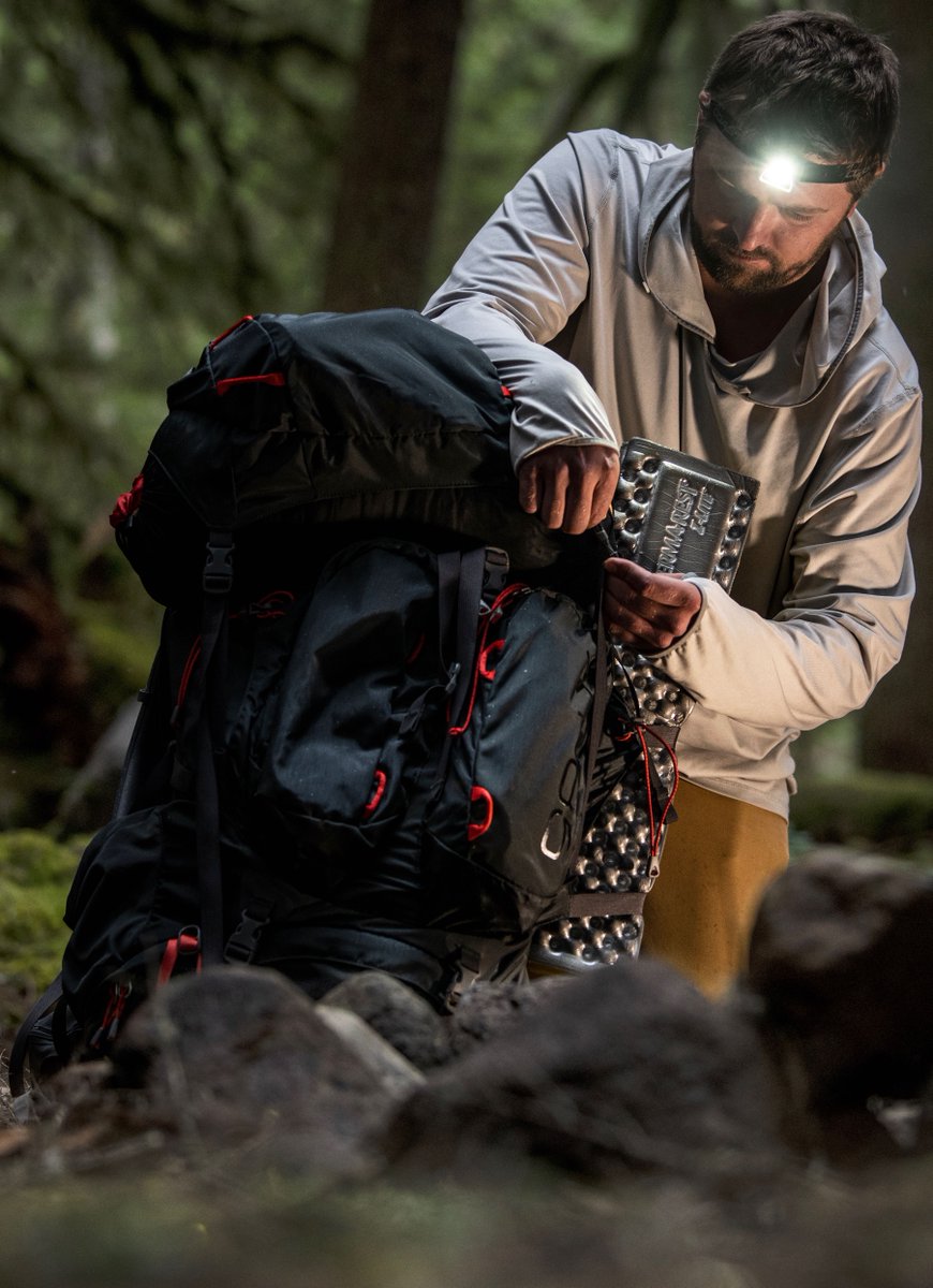 Looking for a lightweight, rechargeable headlamp? We got you covered. #TrustedTough #Outdoors #Hiking 
coastportland.com/blogs/press-re…