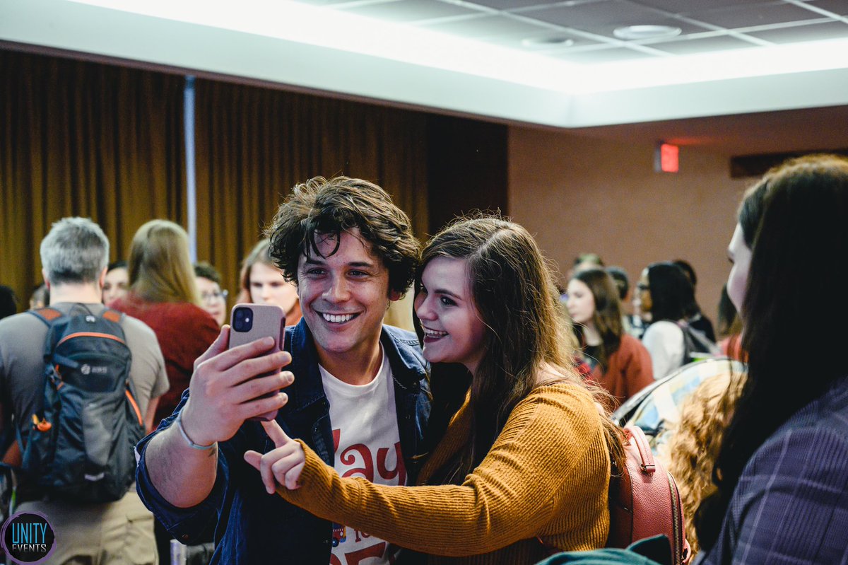 UnityEventsCA's tweet image. Who’s watching #The100 tonight?!