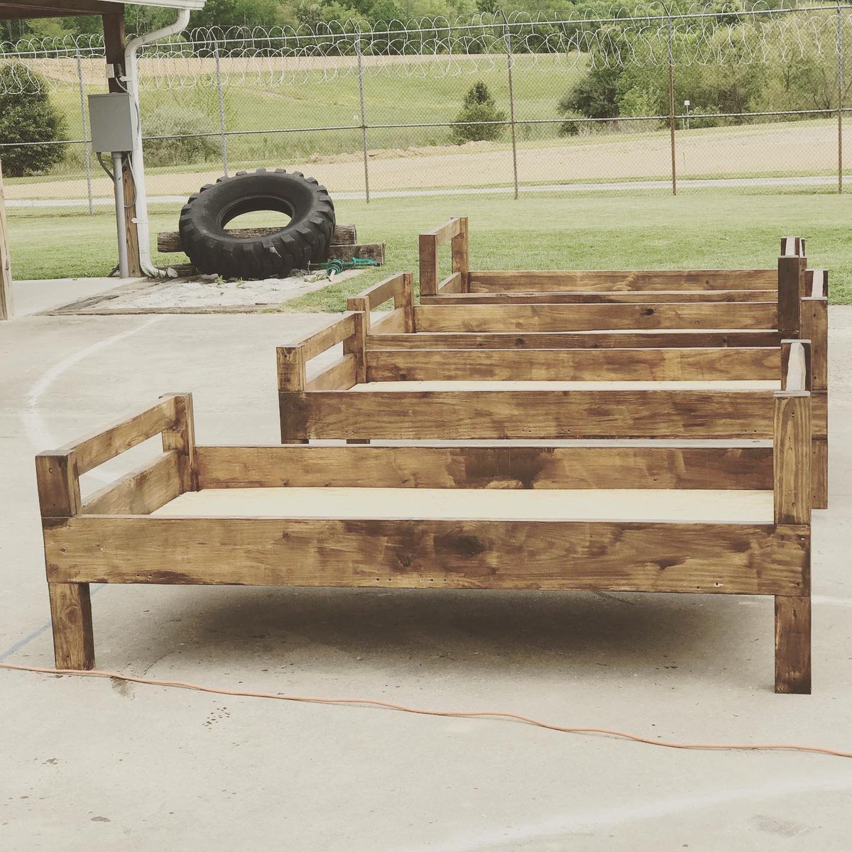 tadcptn's tweet photo. Beautiful work MCRRC guys! Participants making beds for participants! This is what makes #recoverycourtswork @TNCourts https://t.co/J7p8FMpRT3