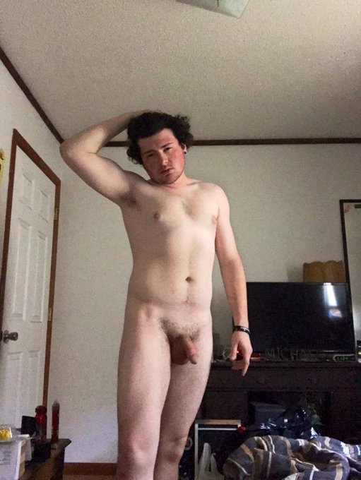 See a difference? I don&rsquo;t, I&rsquo;m the just the same under the clothes. #nudism #artsy #bodypositivity #nature<a href="/tag/nature"class="tags"><span>#nature</span></a><a href="/tag/natural"class="tags"><span>#natural</span></a><a href="/tag/photography"class="tags"><span>#photography</span></a><a href="/tag/bodyconfidence"class="tags"><span>#bodyconfidence</span></a>