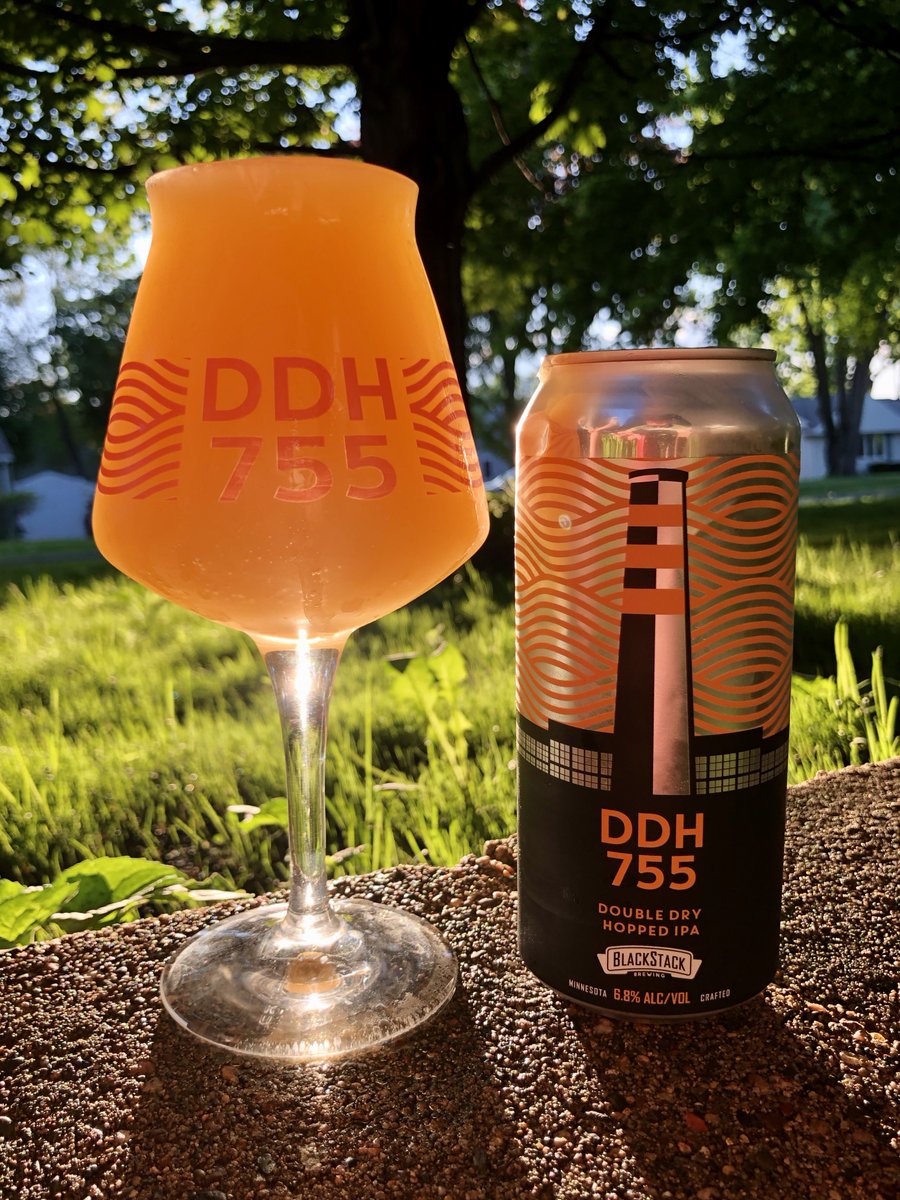 InfraRen's tweet photo. DDH 755 from @BlackStackBrew is back! A double dry-hopped remix on the classic brew that put them on the map, Extremely smooth, this time with Motueka hops.
https://t.co/YC2qUTOJrw
#blackstack #blackstackbrewing https://t.co/1H2WSkUngN
