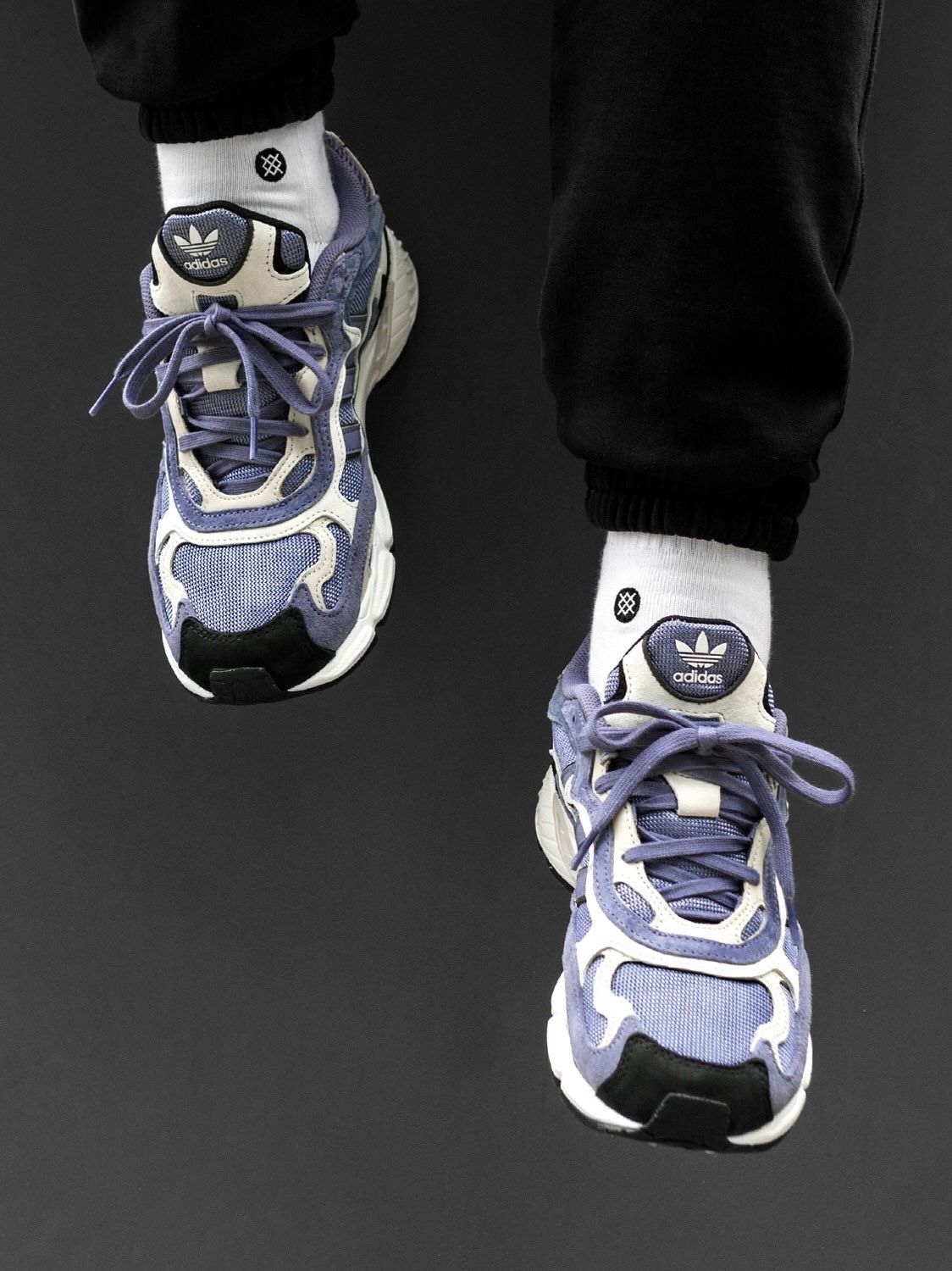 LONGUE VIE A TOUS MENNES on X Selection 100 Adidas 49 au lieu de 140 la Adidas Temper Run Raw indigo du 40 au 46 https t NXSF5wHUA1 CODE