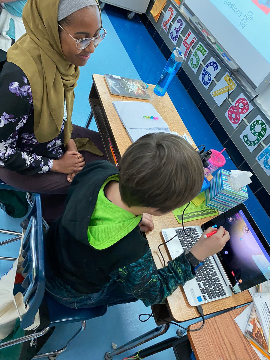 MrsMillerRPS's tweet photo. More pictures with #InSciEdOut partnering with #GageGators to start research using Zebrafish! 🐠 https://t.co/4lOQK9mts0