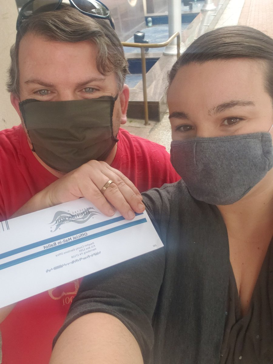 suzalmeida19's tweet photo. Just dropped off my #VoteByMail ballot! Super fast, easy, no in person contact required. Don't wait to turn in your ballot! #PrimaryElection2020 https://t.co/LKyLN0K5dl