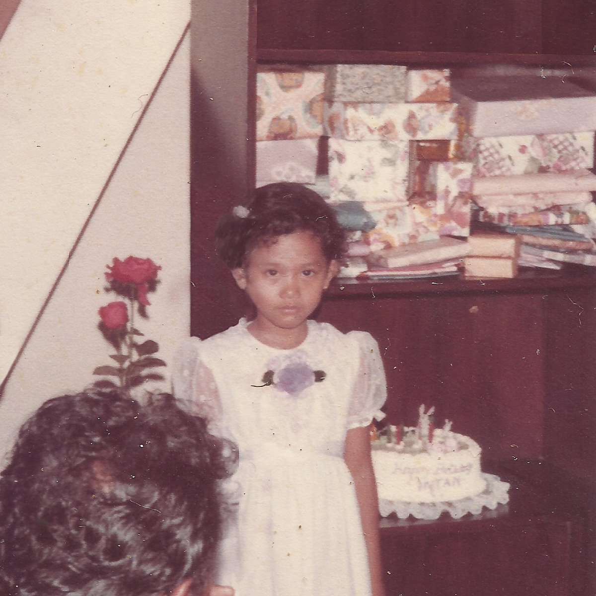 rahasiabulan's tweet photo. Album perdanaku ‘Selamat Ulang Tahun’ yang isinya adalah rangkaian ceritaku di masa remaja, baru saja lahir. https://t.co/dH3riPtTAK