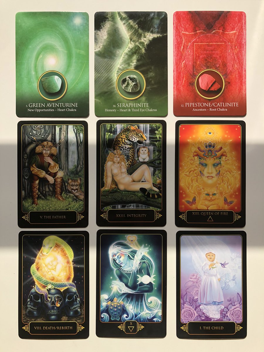 EARTH – Capricorn, Taurus, VirgoYou come up as both the Queen of Fire (charismatic, self-confident, assertive) and the Queen of Earth (nurturing, stable, about her coin) – energy is genderless. I’m seeing an influx of brand new opportunities after a period of many changes.