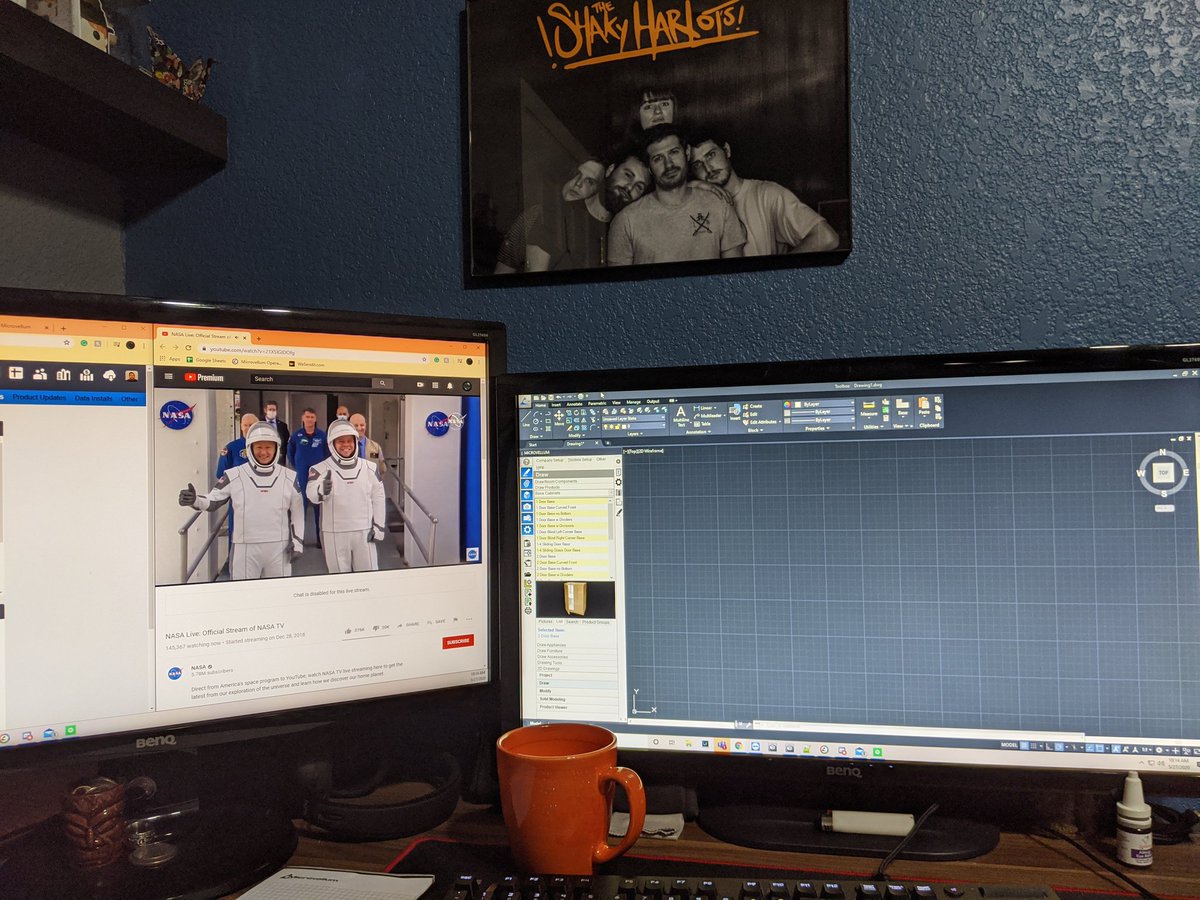 PhotosByMattyH's tweet photo. Working and Watching #LaunchAmerica as @NASA and @SpaceX launch Bob and Doug to the ISS! @Microvellum #NASA #SpaceX #microvellum https://t.co/QEtdYN3eS5